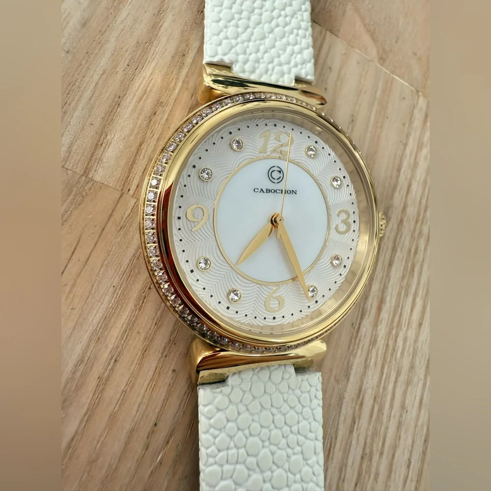 Cabochon ladies gold tone white leather watch NEW BATTERY